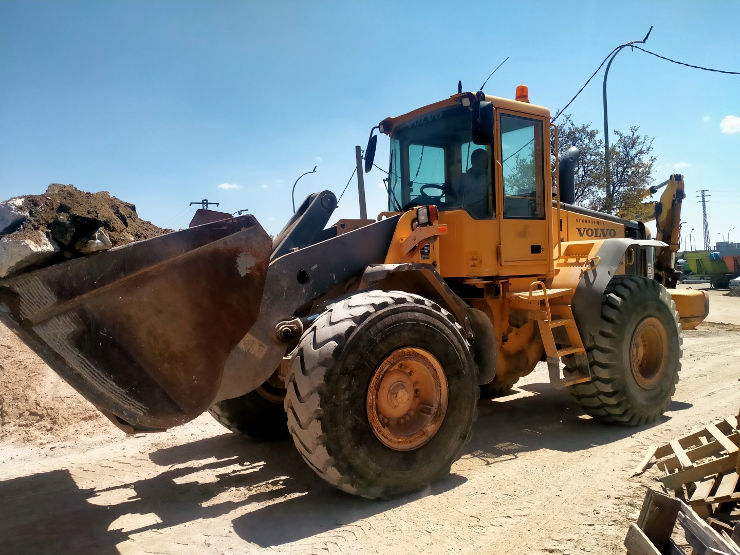 Cargadora De Ruedas Volvo L E Subastaszentromachine